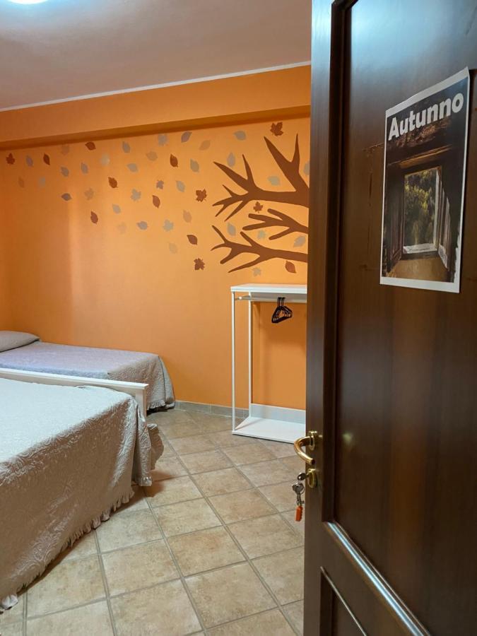 B&B Al Solito Posto LʼAquila Exterior foto